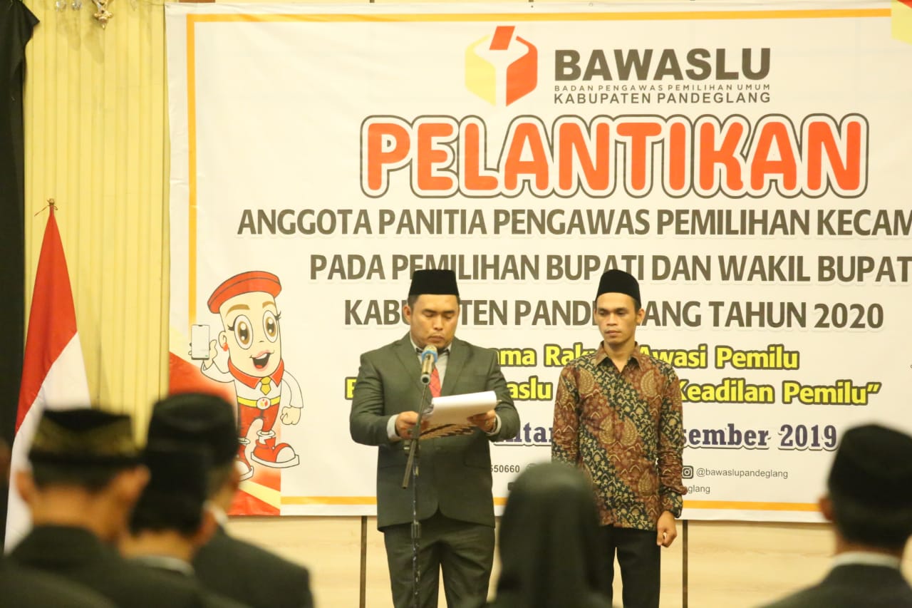 Bupati Yakini Panwascam Bisa Mengawal Pilkada Berjalan Lancar