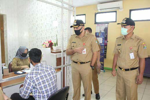Pastikan Penerapan Protokol Kesehatan, Bupati dan Wakil Bupati Tangerang Sidak ke Kantor Dishub dan Disnaker