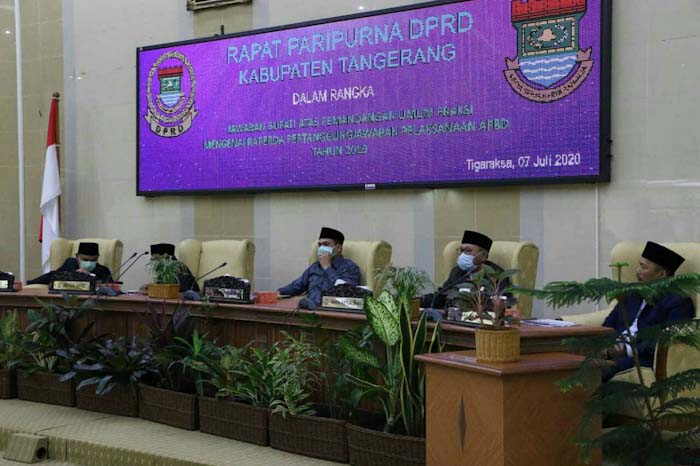 Pemkab Tangerang Kelompokan 12 Jawaban Pandangan Umum Fraksi