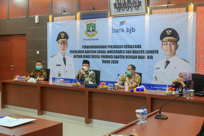 Siap Disalurkan, Wagub Banten: Jamsosratu Bantu Penuhi Kebutuhan Pokok Warga Terdampak Covid-19