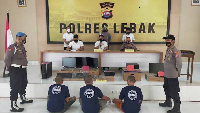 Tiga Pelaku Pencuri Komputer SMAN 1 Cihara Diringkus Satreskrim Polres Lebak