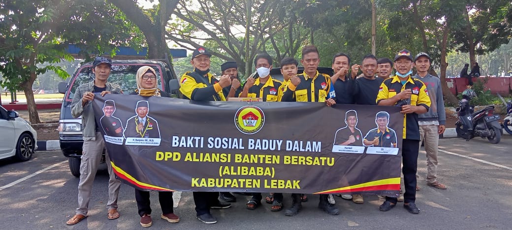 Ormas Alibaba Bantu Korban Pasca Kebakaran di Baduy Luar