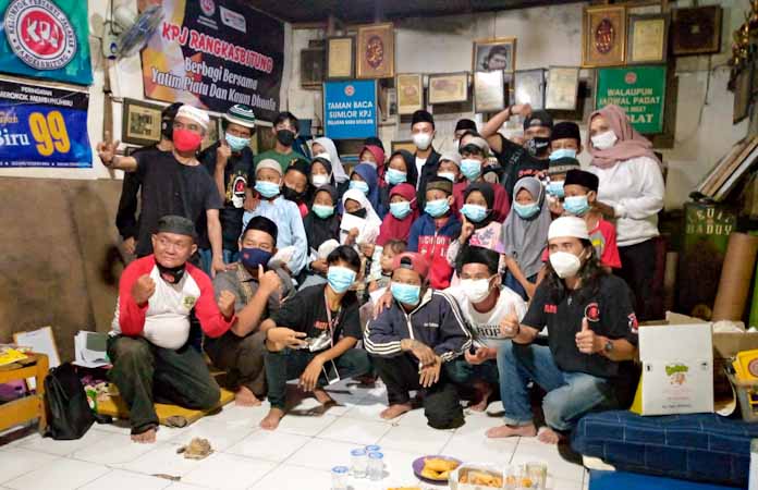 KPJ Berbagi Berikan Santunan 70 Anak Yatim Piatu Dan Kaum Dhuafa Di Tiga Kampung Diisi Dengan Pengajian