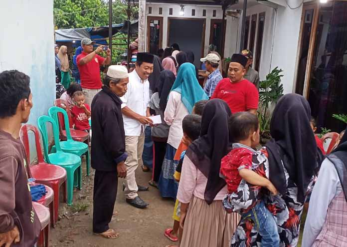 Kemenangan Kades, Udi Rayakan Tasyakuran dengan Berikan Santunan Pada Anak Yatim dan Makan Bersama