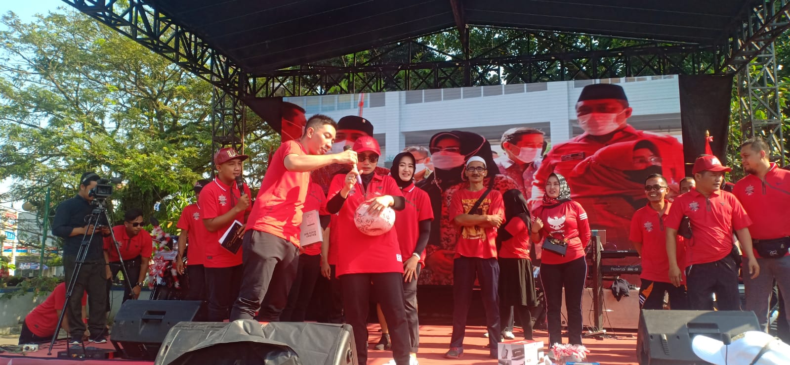 Meriahkan HUT RI ke 77,Rumah Aspirasi Hasby Jayabaya Gelar Sacita . Peserta Dapat Doorprize Motor