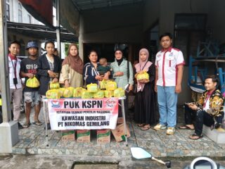 Solidaritas di Tengah Banjir, KSPN Bantu Warga Terdampak di Serang