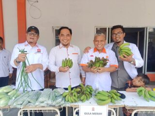 PKS Lebak Perkuat Ekonomi Petani Lewat Pasar Tani