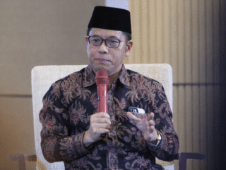 Sekjen Kemenag Minta Maaf dan Klarifikasi Pernyataan soal Guru Madrasah Swasta