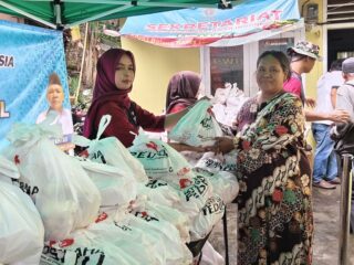 Kolaborasi PWI Banten–Artha Graha Tebar 3.000 Paket Sembako HPN 2026, Warga Lebak Terbantu
