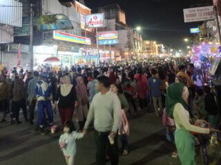 Dari Pasar ke Ikon Kota, Royal Baroe Ubah Wajah Malam Serang