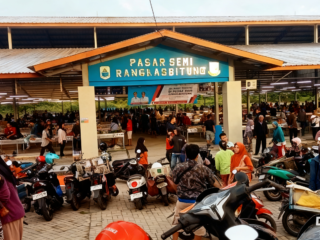 Isu Pasar Semi Rangkasbitung Digoreng? Kadis Indag Pastikan Lampu Nyala, Lapak Gratis dan Tambahan Anggaran Rp1 Miliar Disiapkan