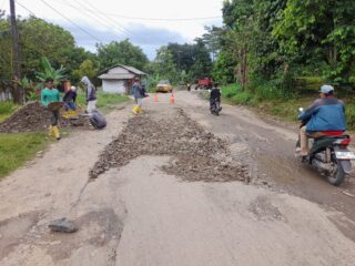 Sepanjang 3 Km,Jalan Gardu–Ciboleger Diperbaiki Secara Bertahap 