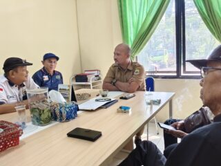 DLH Lebak Kelimpungan Urus Sampah, BBM Membengkak hingga Armada Minim