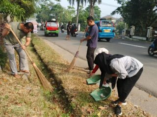 Bupati Hasbi Ajak Seluruh Elemen Masyarakat Wujudkan Lebak Bersih Lewat Gerakan Jumat Bersih