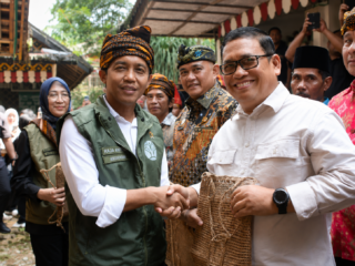 Menteri Kehutanan Luncurkan Roadmap Hutan Adat di Lebak, 10 Komunitas Adat Terima SK Penetapan