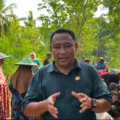 Reses Berbuah Aksi Nyata, Musa Weliansyah Gotong Royong Perbaiki Jalan Desa Cilangkap