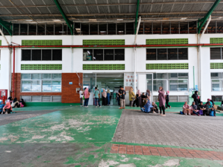 Bel Masuk Pukul 07.00 Jadi Polemik di PT Nikomas Gemilang, Karyawan Pertanyakan Aturan Disiplin Kerja